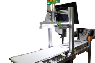 業界初！自動接着機で後工程を自動化