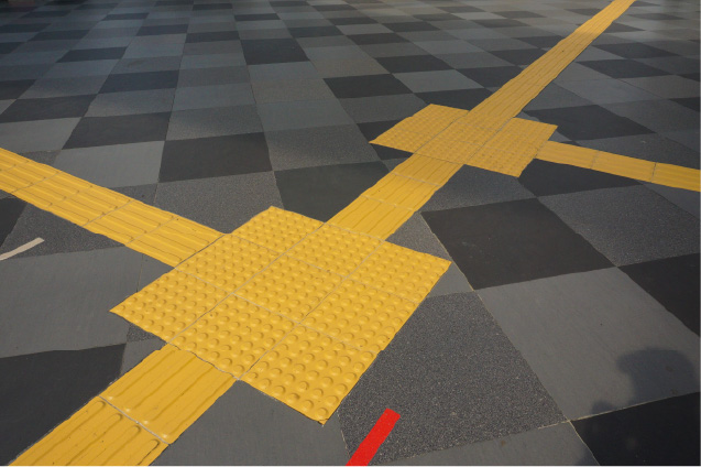 視覚障害者誘導ブロック